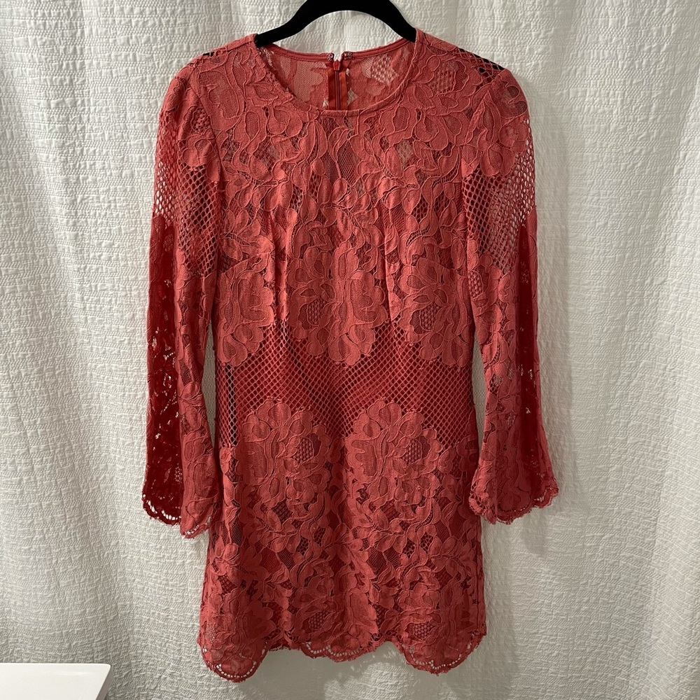 Donna Morgan Lace Shift Dress